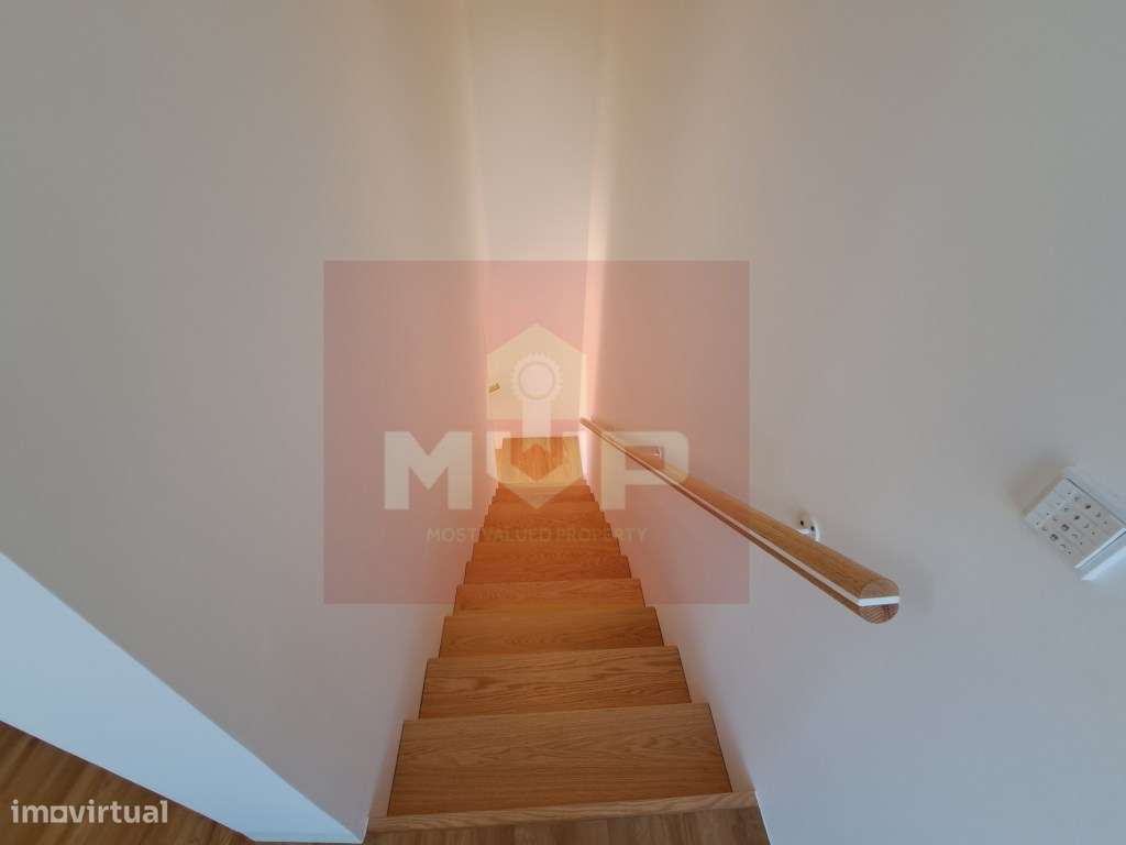 Moradia V3 com piscina e garagem em Vilamoura-11