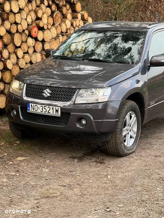 Suzuki Grand Vitara 3.2 V6 Elegance - 4