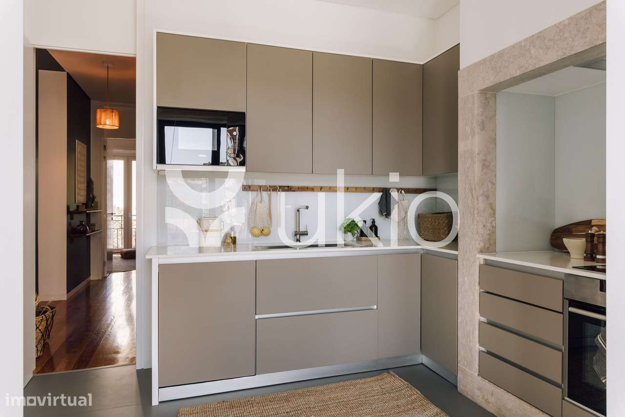 Apartamento T2 com terraço e escritório em Estefânia - Grande imagem: 3/22