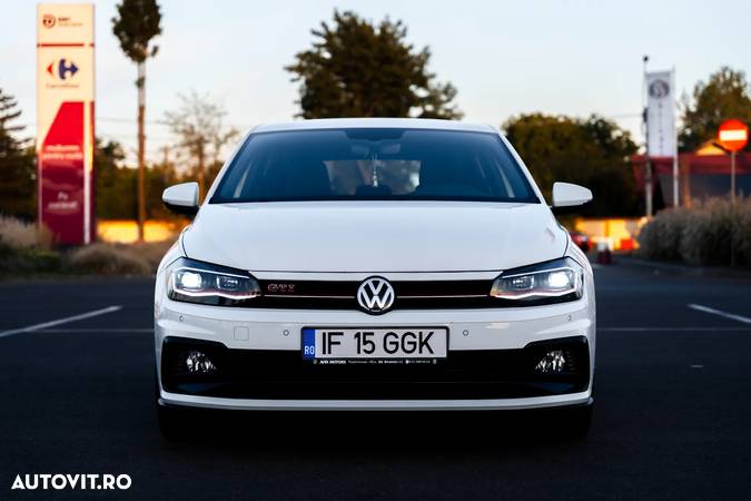 Volkswagen Polo 2.0 TSI DSG GTI - 14