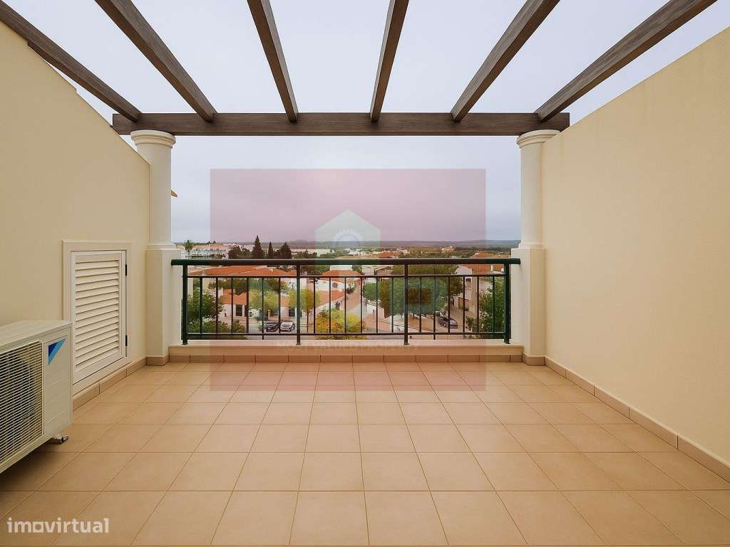 T3 na Guia com piscina comum e estacionamento-36