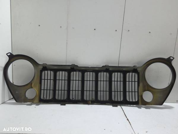 Grila radiator Jeep Grand CHerokee an 2002-2005 - 2