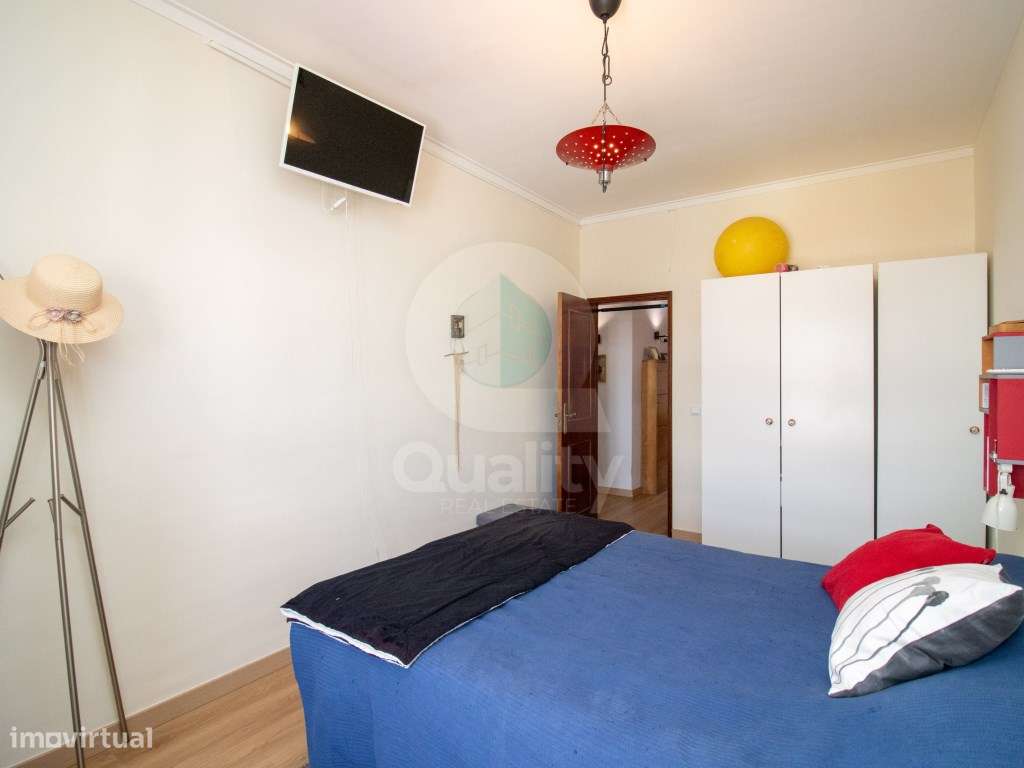 Apartamento T3 com Vista Rio em Excelente Localização-19