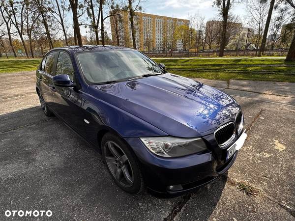 BMW Seria 3 318d - 13