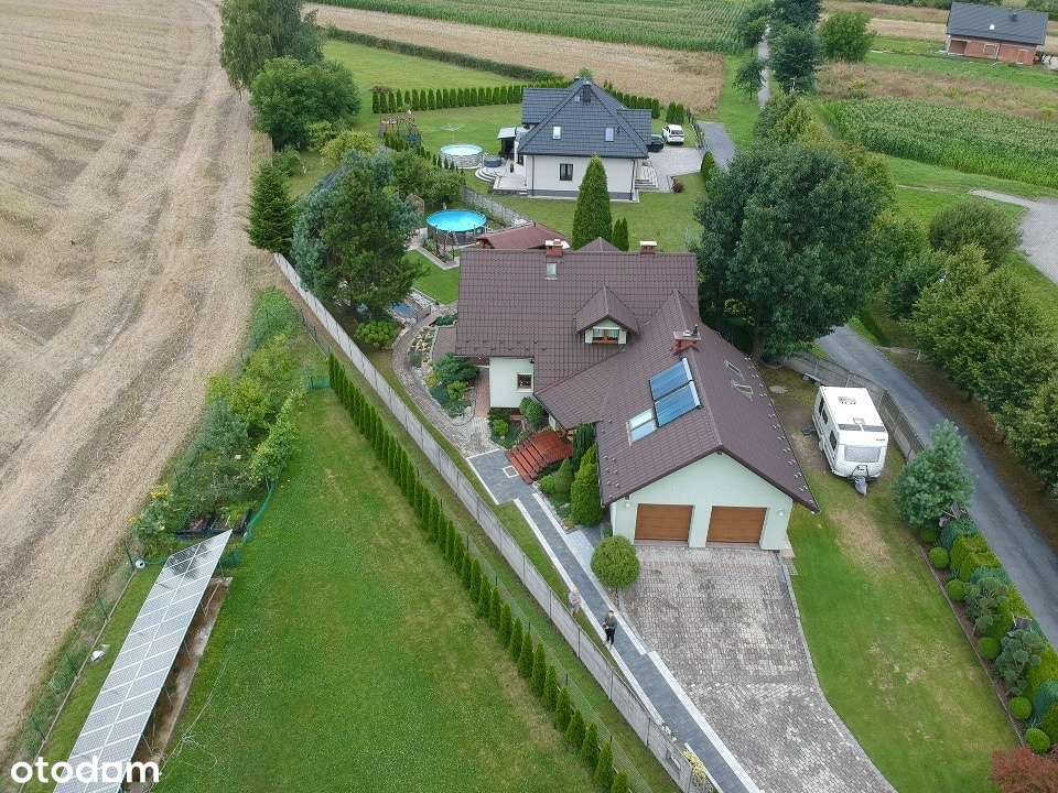 Dom z fotowoltaiką i pięknym ogrodem | 210 m² | widok na góry-4
