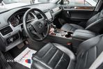 Volkswagen Touareg 3.0 V6 TDI DPF Perfect Tiptr - 15