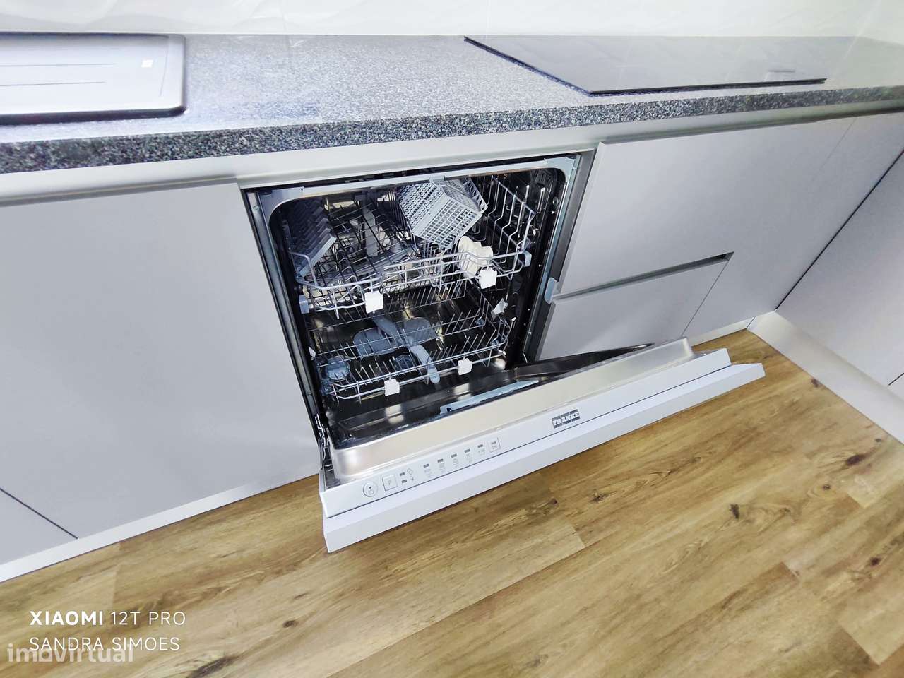 Moradia Independente V3/4 c/ Piscina de Água Salgada  Qtª de Valadares-26