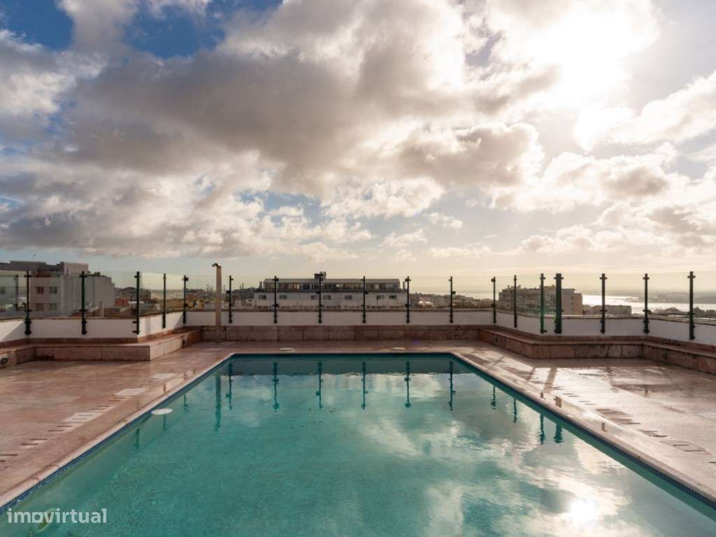 T3+2 em condominio de prestigio nas Amoreiras, com terraço e vista ...-26