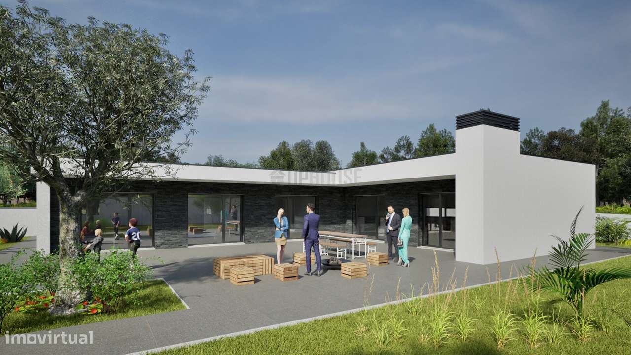 Moradia Térrea T4 em Construção - Fragosela-0