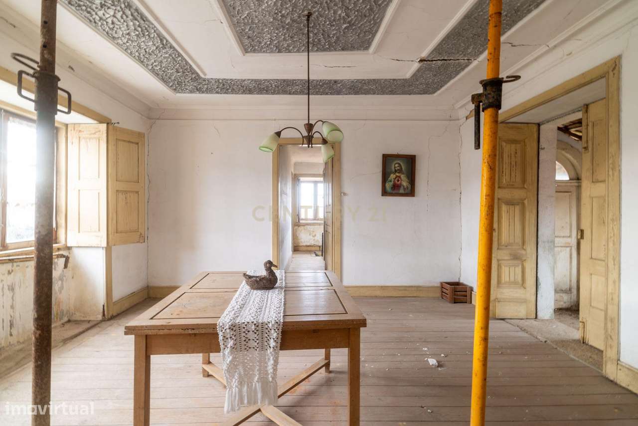 Moradia para Reabilitação com Terreno de 2.649 m² | Um Refúgio de Tran - Grande imagem: 5/35