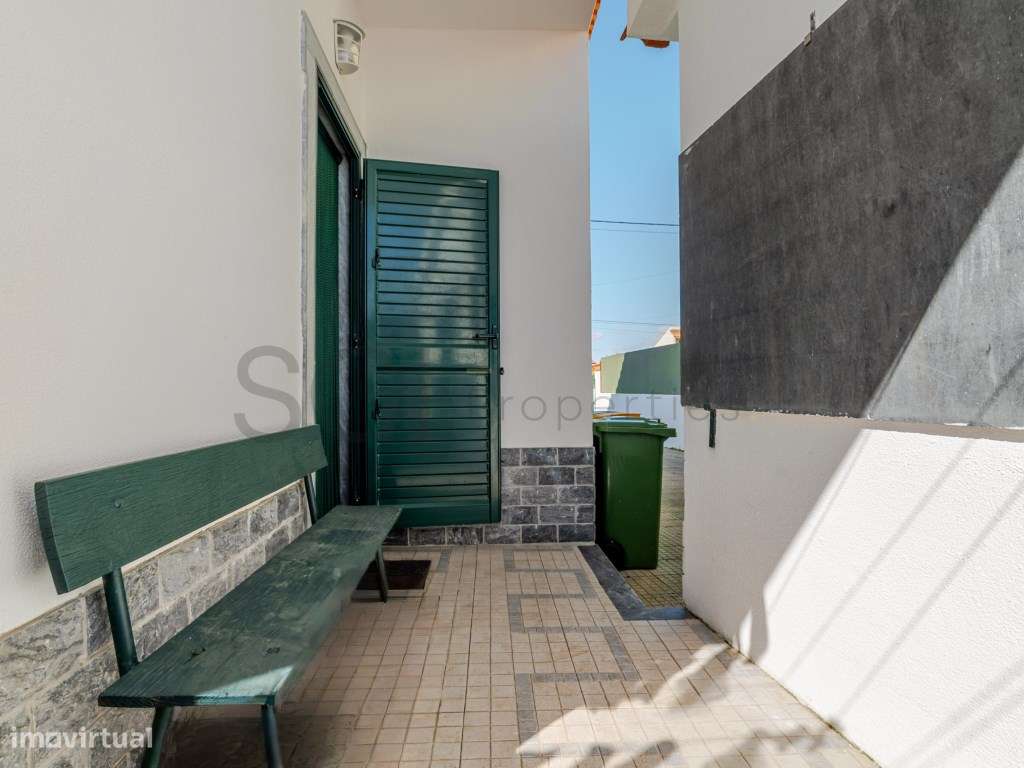 Moradia T5 Independente com Garagem em Fernão Ferro-44