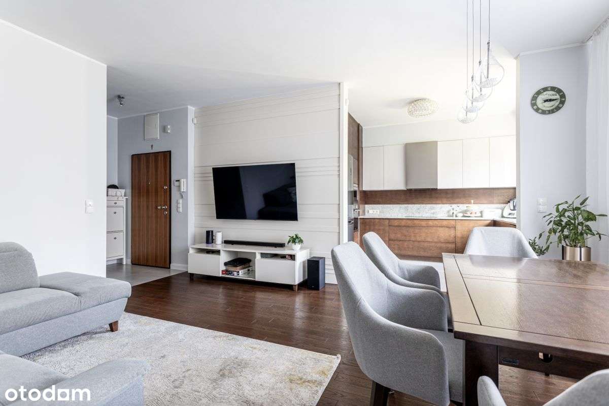 Trzypokojowe mieszkanie z tarasami i ogrodem-0