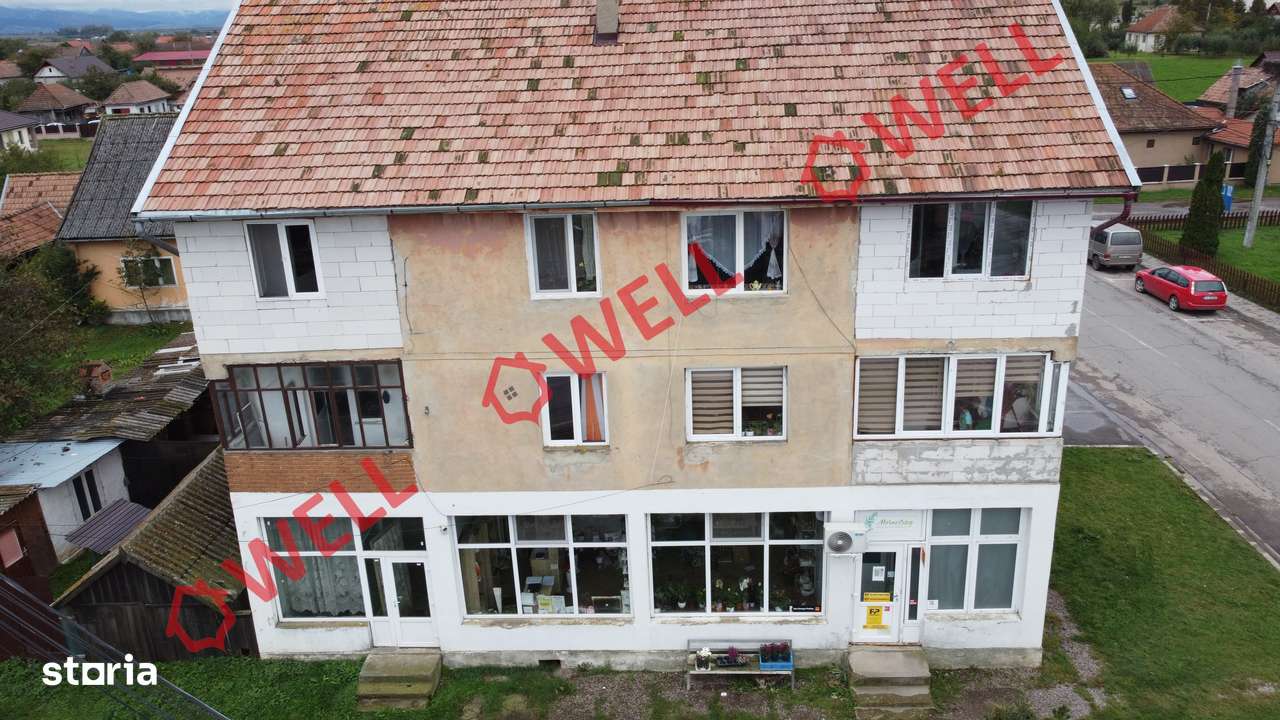 De vânzare apartament cu trei camere în Cătălina! - Imagine principală: 2/13