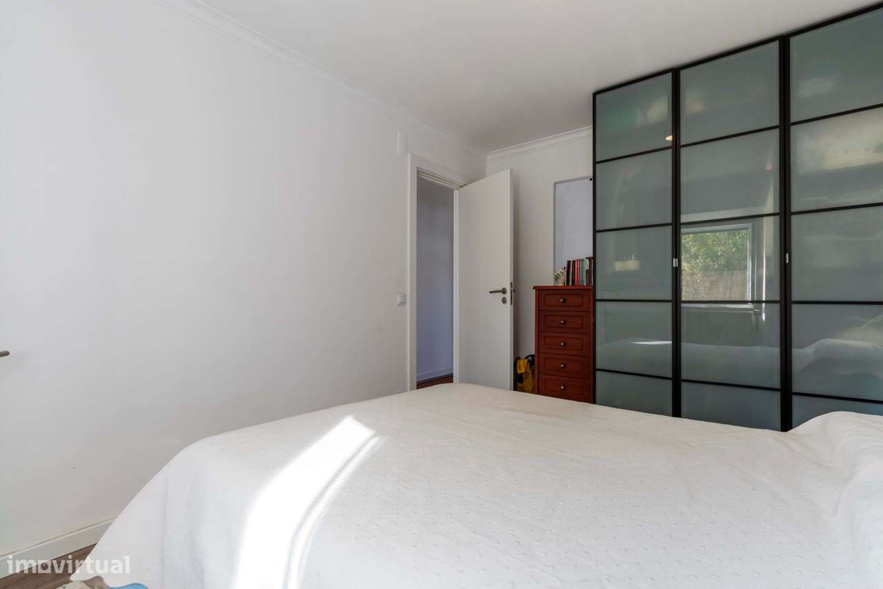 Apartamento T3+1 com Terraço e 3 Wcs em Galamares, Sintra-28