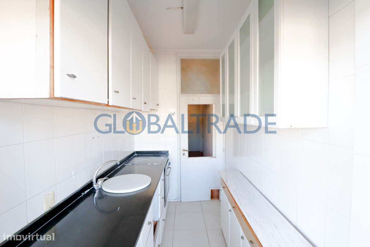 Apartamento T1+1 no coração do Porto-15