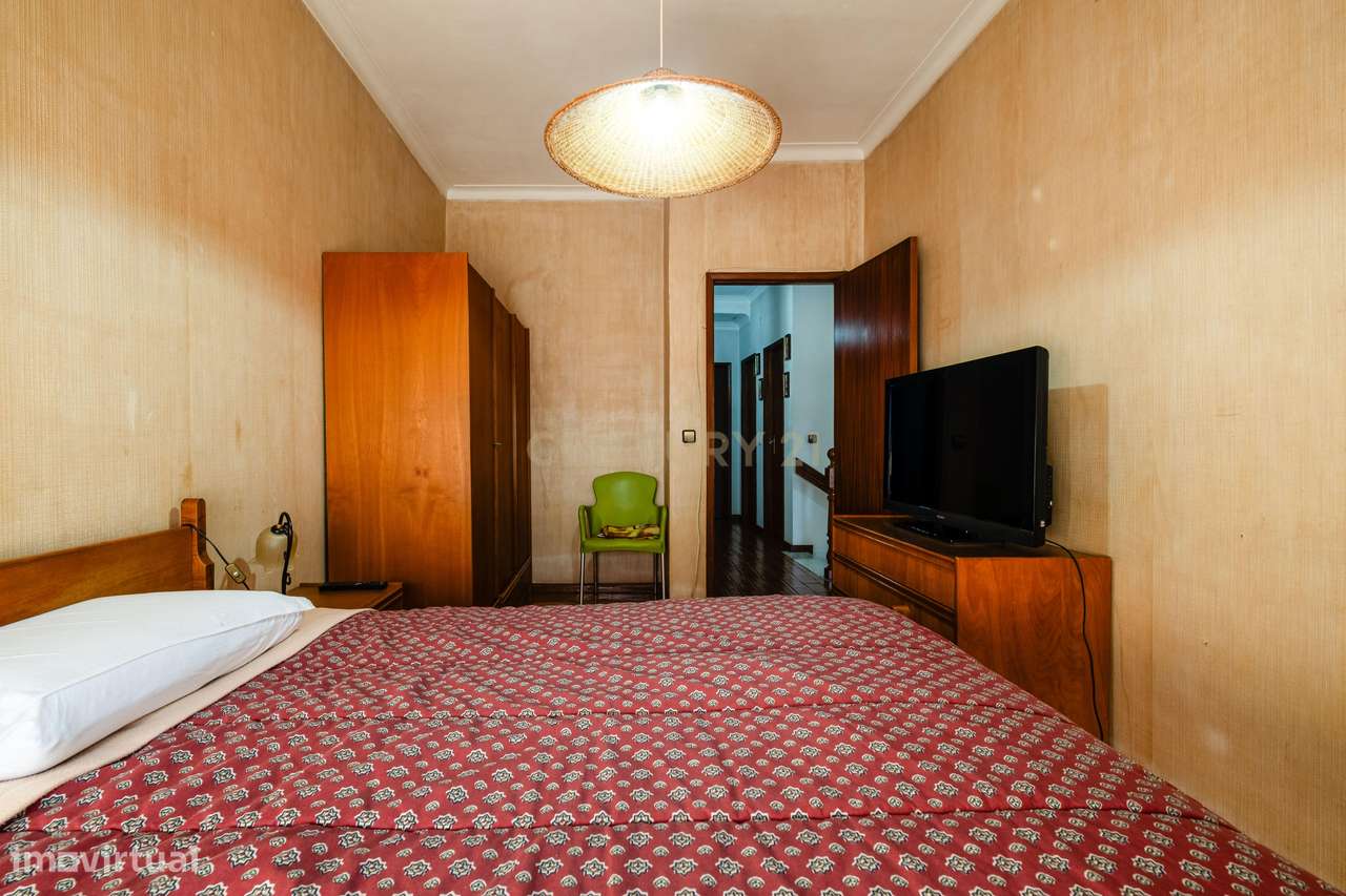 Moradia para recuperação em zona central de Rio Tinto-25