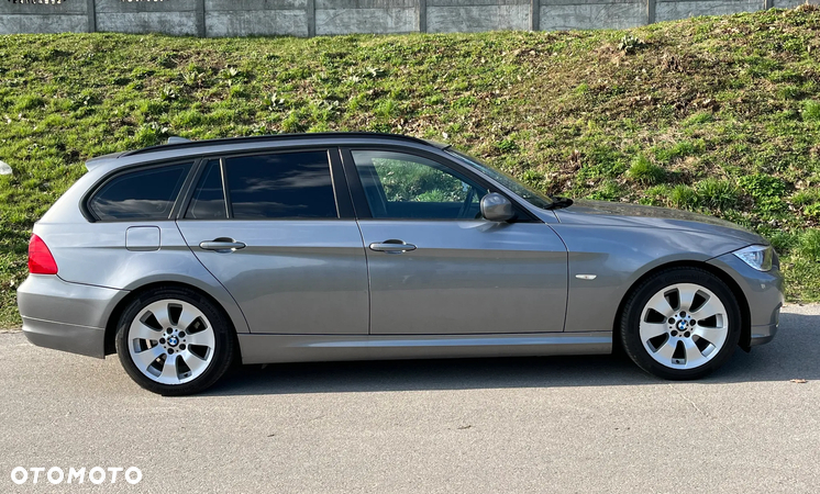 BMW Seria 3 - 33