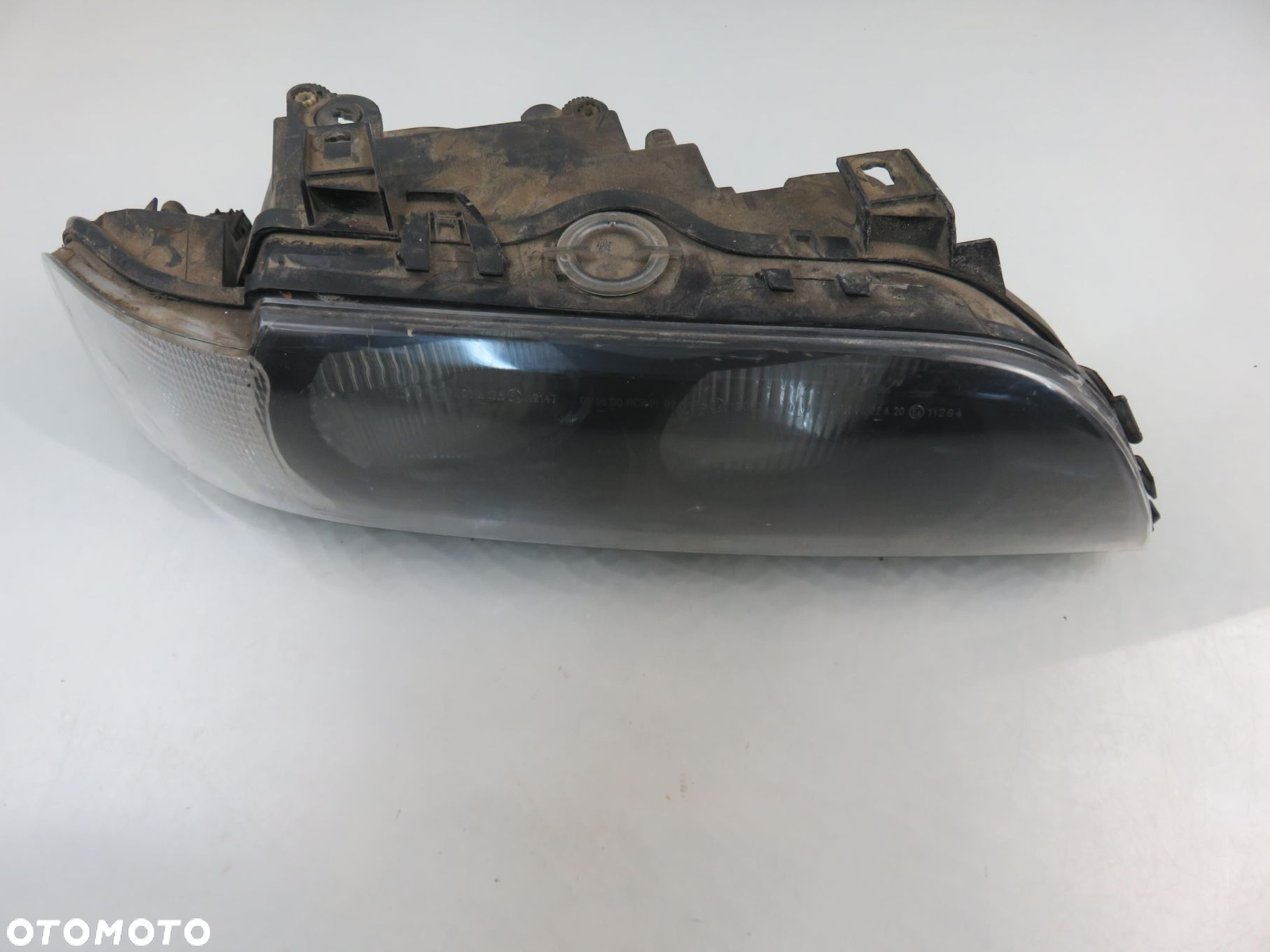 LAMPA PRAWA PRZEDNIA BMW E39 - 12