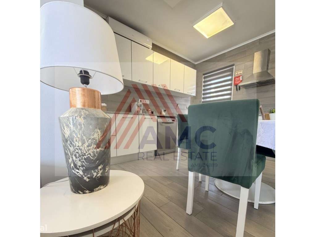 VENDE-SE EXCELENTE APARTAMENTO NO CENTRO DA VILA DA MADALENA-8
