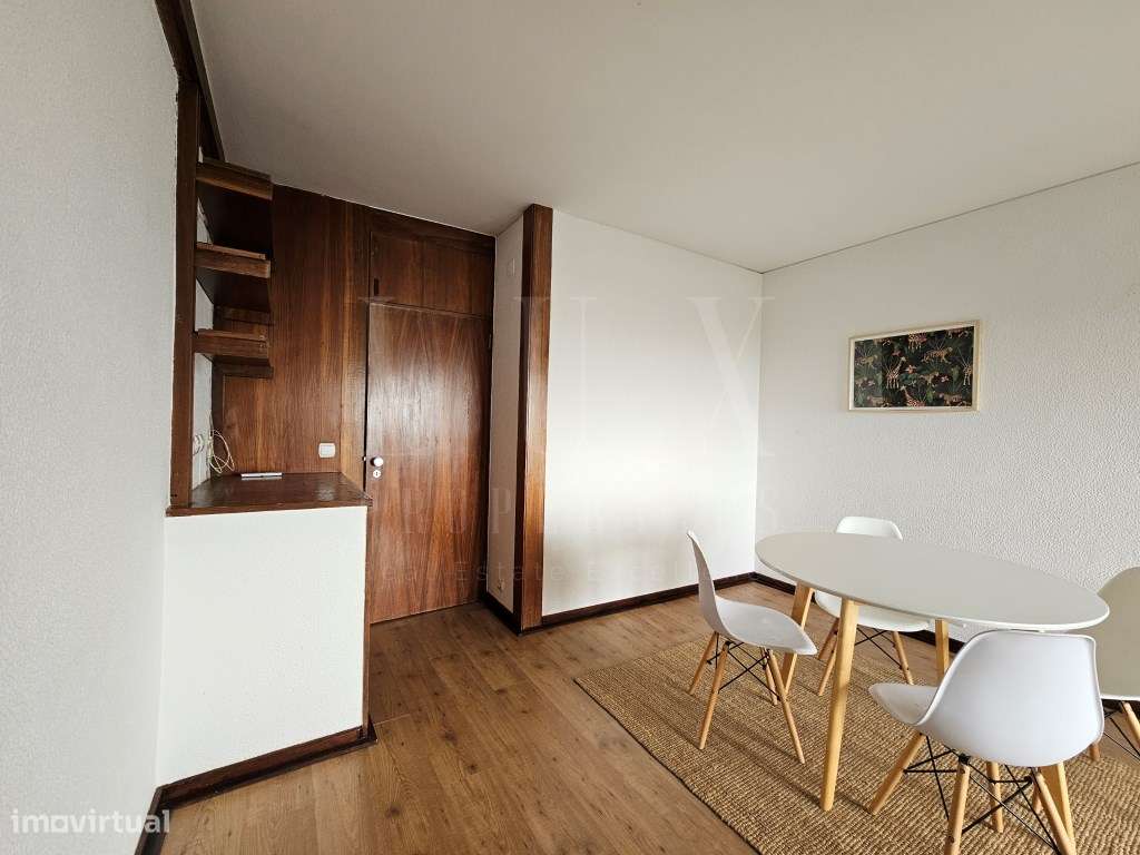 APARTAMENTO T1 EM CARCAVELOS COM VISTA MAR 1ª LINHA A 200m DA PRAIA-14