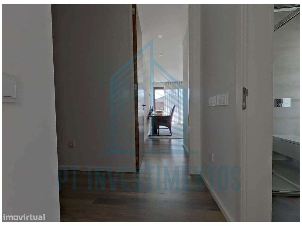 Moradia semi-nova T5+1 em Santa Joana - Aveiro-42