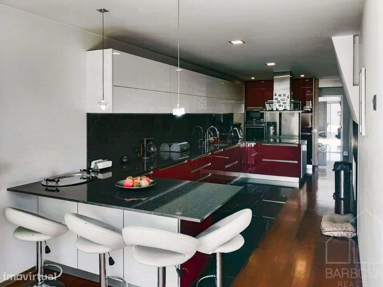 V.N.Gaia - Fantástica V4 (4 suites) c/430m2, piscina - Lote c/1370m2-40