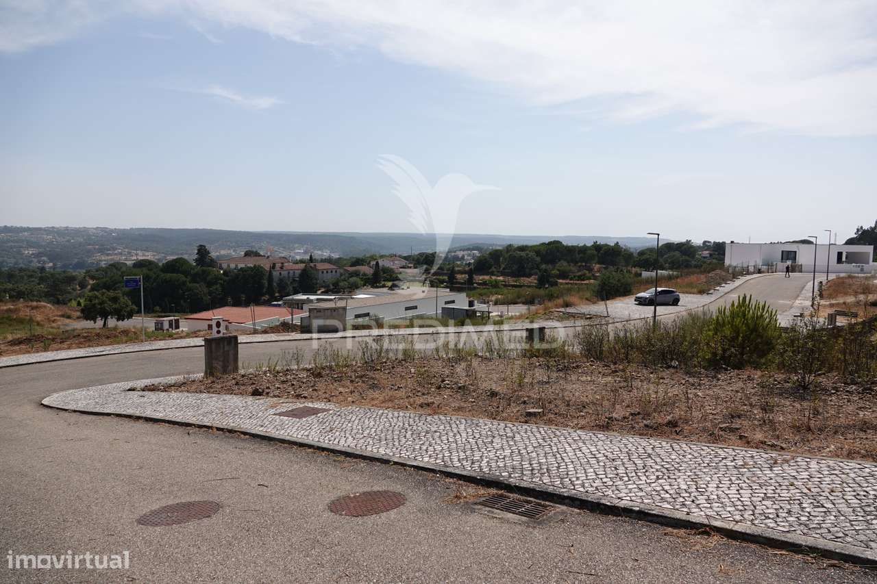 Moradia V5, em construção com piscina, Constância. - Grande imagem: 4/22