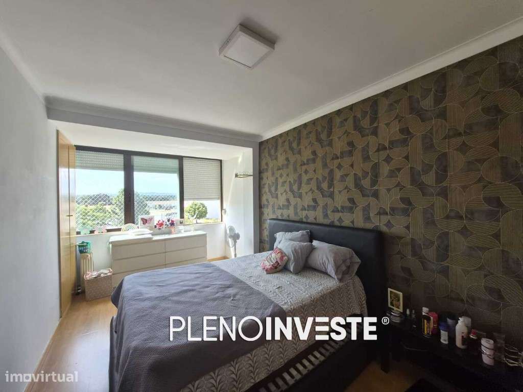 Apartamento T2 em Excelente Estado de Conservação em Palhais-9