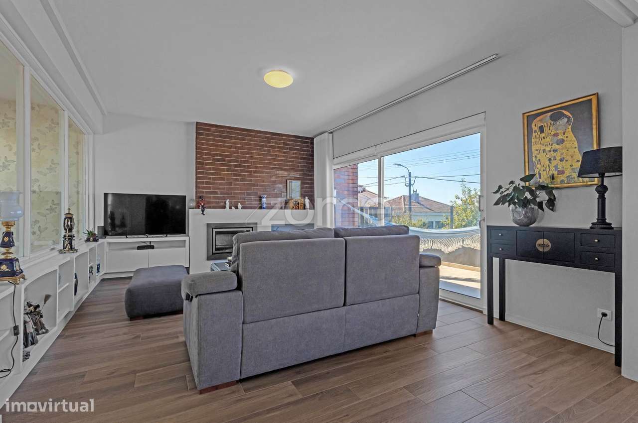 Moradia T3+1 à estação de Metro Manuel Leão, Vila Nova de Gaia. - Grande imagem: 4/58