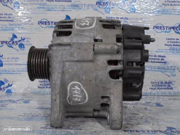 Alternador 8200757870A TG12C062 2605419B RENAULT MEGANE 3 2009 1.9 DCI 0P VALEO - 2