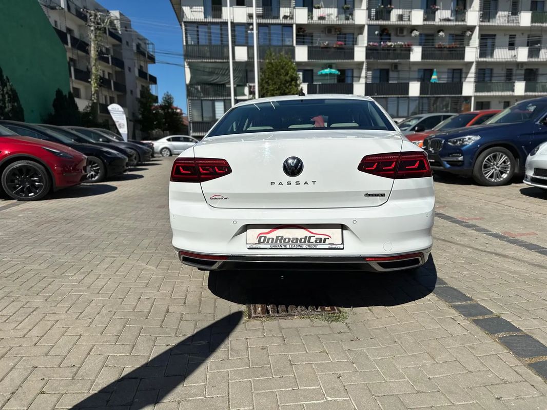 Volkswagen Passat 2.0 TSI ACT OPF DSG 4Mot Highline - 17