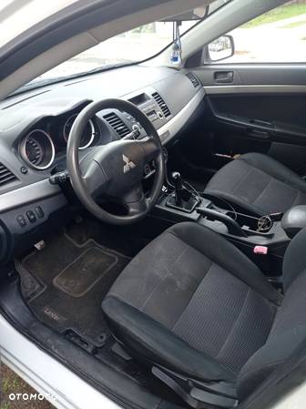 Mitsubishi Lancer 1.5 - 5