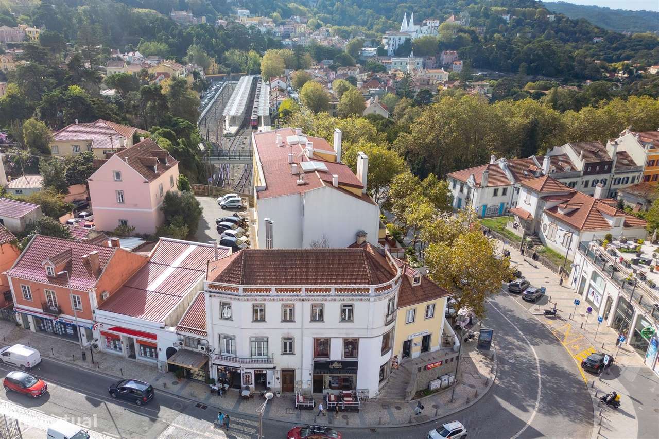 Apartamento T2+1 duplex no coração da vila histórica de Sintra.-35