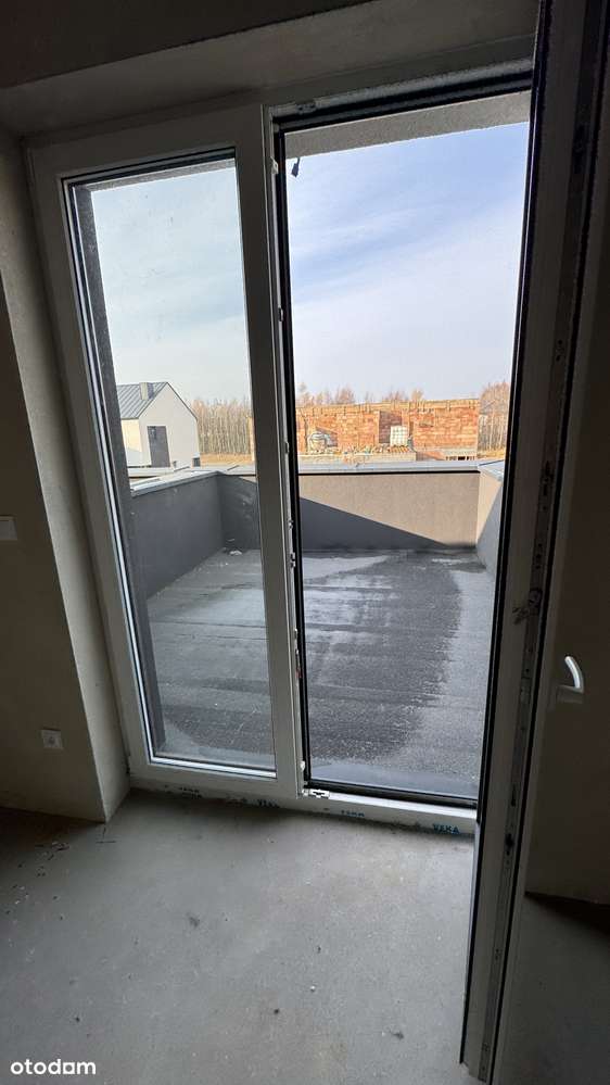 Nowe domy w Nowosolnej z furtką do lasu-11