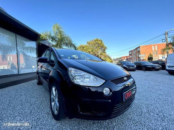 Ford S-Max 2.0 TDCi Titanium 7L - 23