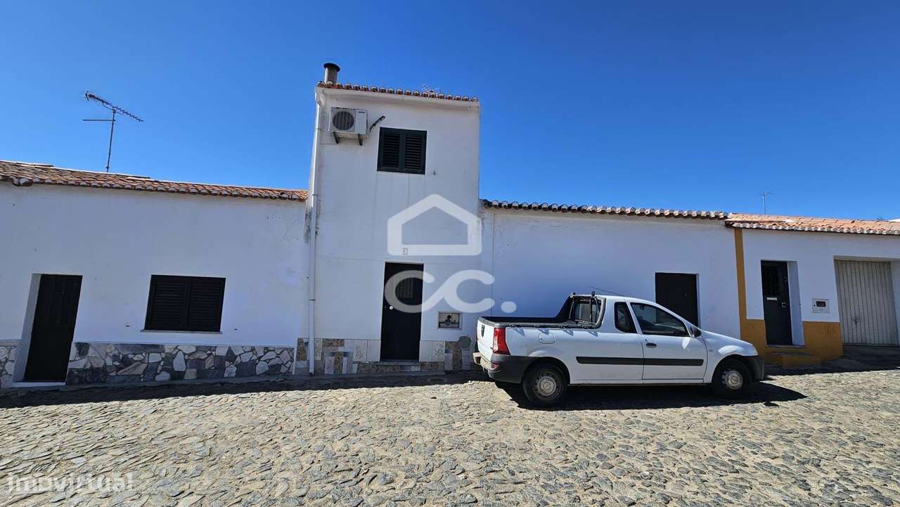 Moradia V2, localizada em Baleizão, para habitação própria ou investim - Grande imagem: 2/25