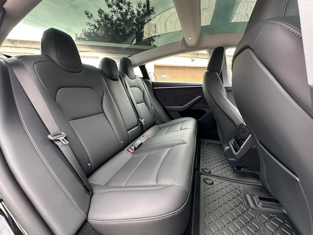 Tesla Model 3 Langstreckenbatterie Allradantrieb Dual Motor - 17