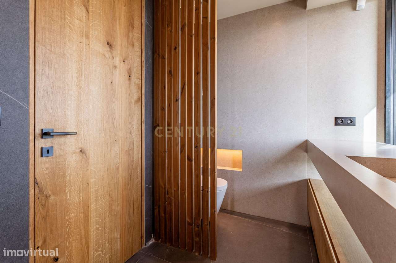 Moradia T4 + T0 Independente — Alto da Parede, Cascais-44