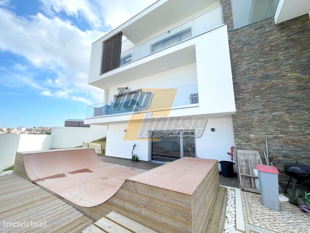 Moradia Isolada T4+1 com piscina - Grande imagem: 4/31