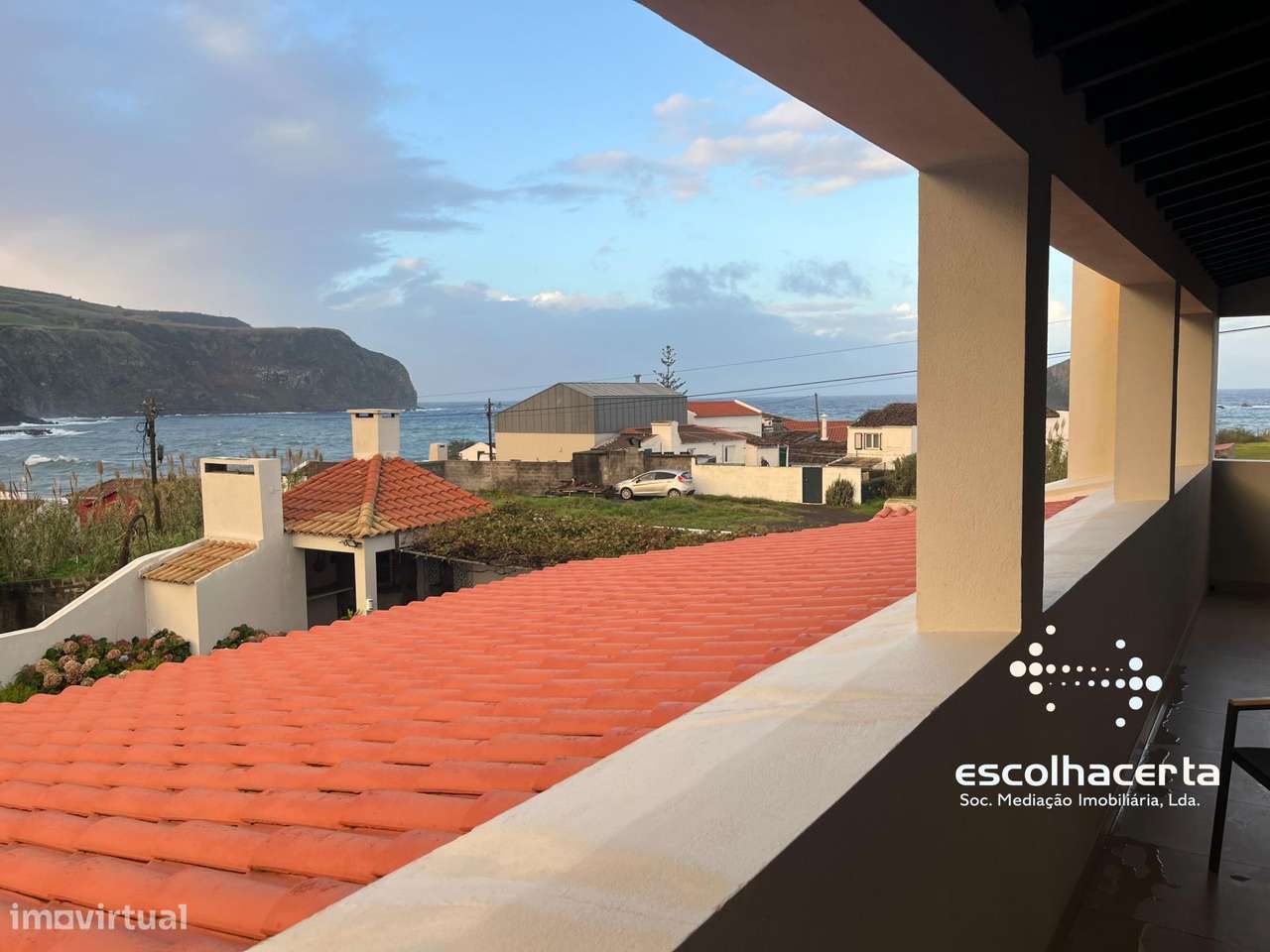 Villa de luxo com piscina coberta e vista para o mar-59