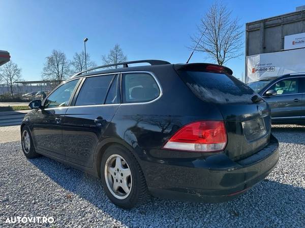 Volkswagen Golf Variant 2.0 TDI DPF Sportline - 2