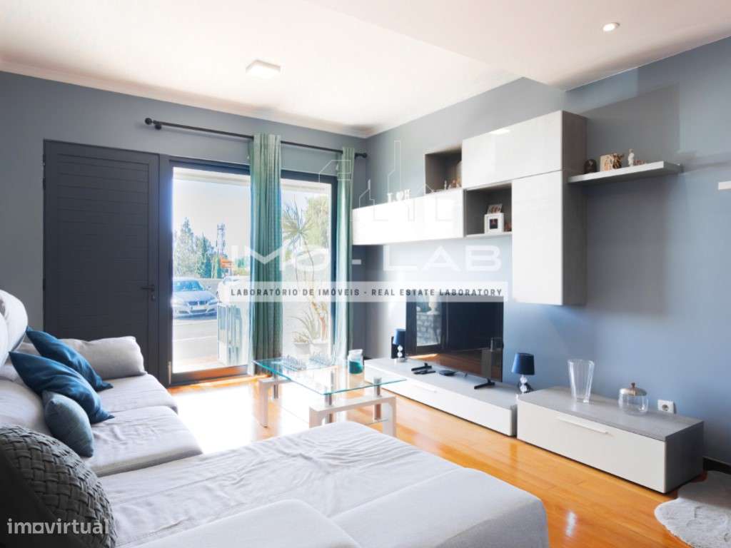 Moradia T2+1 - Câmara de Lobos - Vista Mar e Vista Montanha-8