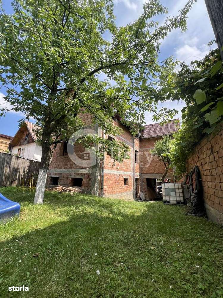 Oportunitate - Casa individuala 243 mp si Teren 374 mp - Cisnadioara-6