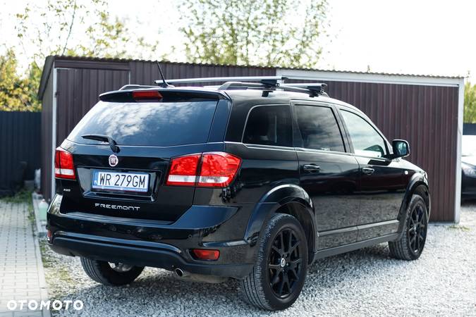 Fiat Freemont 2.0 Multijet Black Code AWD - 13