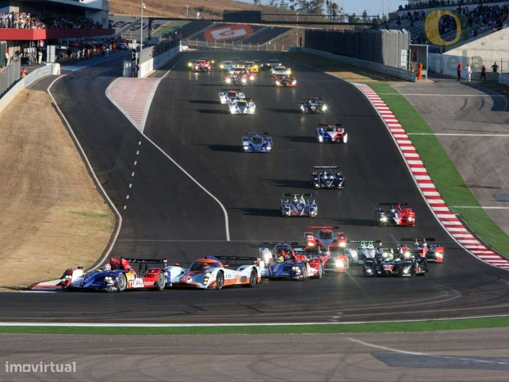 Terreno com área total de 16.334 m2, para construção de edifício de... - Grande imagem: 5/5