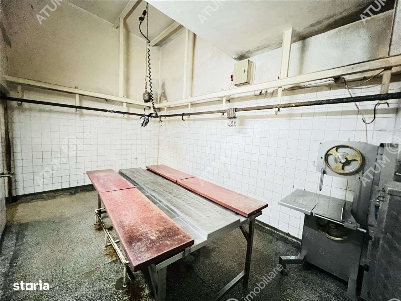 Spatiu comercial de 380 mp utili si teren 683 mp zona Terezian Sibiu - Imagine principală: 3/10