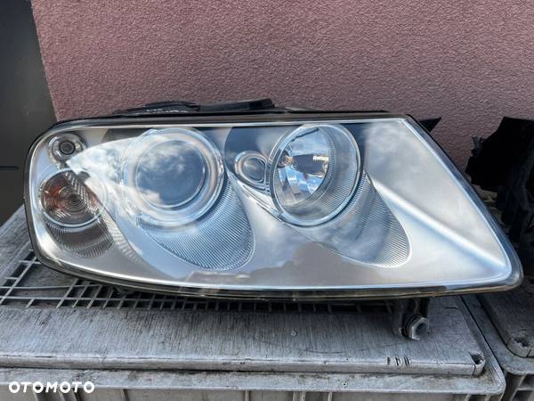 Lampa przednia VW TOUAREG 7L ZWYKŁE KOMPLET EUROPA ORYGINALNE VALEO ŚLIZGI - 2