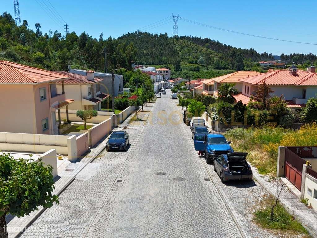 Lote de terreno em Selho São Jorge - Grande imagem: 3/4