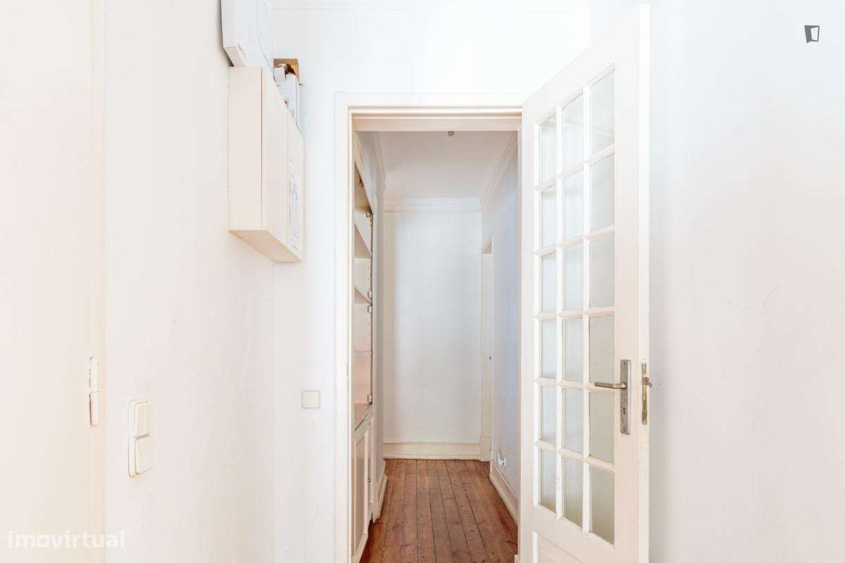 Quarto - localizado em Arroios Lisbon - Grande imagem: 2/7