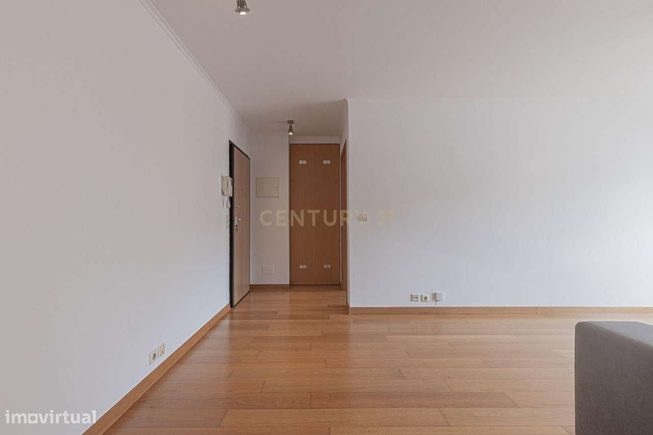 T1 OLAIAS |  LUGAR DE GARAGEM | ARRECADAÇÃO | VISTA DESAFOGADA | - Grande imagem: 3/16